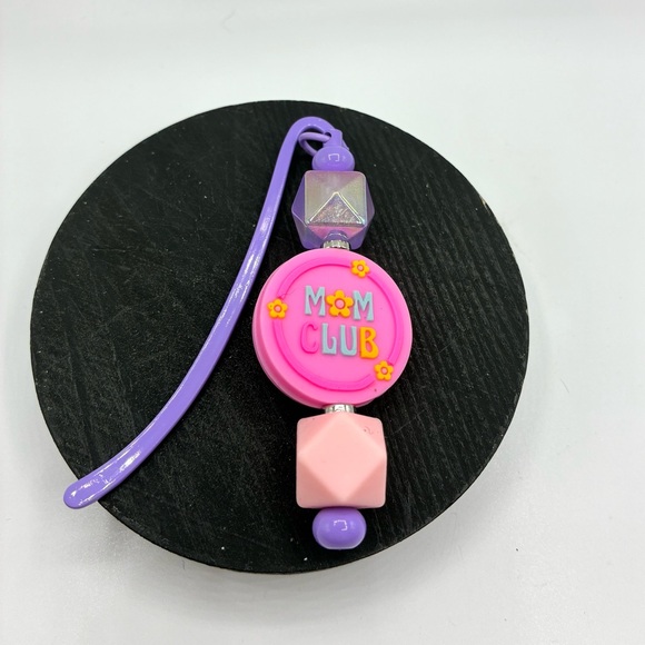 Mom Club Bookmark - Picture 3 of 4